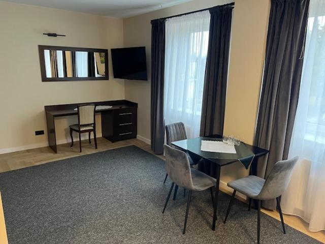 Hotel Baltazar Pułtusk Екстериор снимка